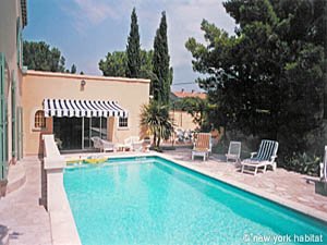 South France - Avignon Region - 4 Bedroom - Villa accommodation - other (PR-500) photo 9 of 9