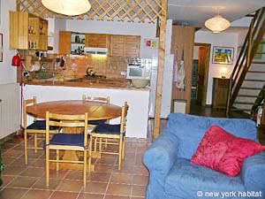 South of France - French Riviera - 2 Bedroom - Maison de Village apartment - living room (PR-501) photo 7 of 9