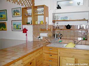 South of France - French Riviera - 2 Bedroom - Maison de Village apartment - kitchen (PR-501) photo 5 of 6