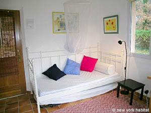 South of France - French Riviera - 2 Bedroom - Maison de Village apartment - bedroom 1 (PR-501) photo 3 of 5