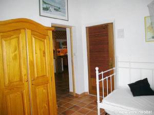 South of France - French Riviera - 2 Bedroom - Maison de Village apartment - bedroom 1 (PR-501) photo 4 of 5