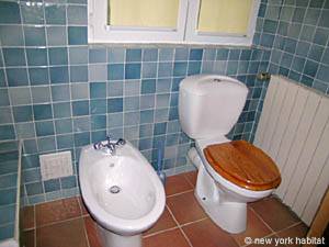 South of France - French Riviera - 2 Bedroom - Maison de Village apartment - bathroom (PR-501) photo 3 of 3