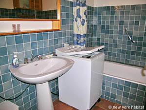 South of France - French Riviera - 2 Bedroom - Maison de Village apartment - bathroom (PR-501) photo 1 of 3