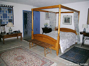 S&uuml;dfrankreich - Avignon und Umgebung - 4 Zimmer - Villa wohnung bed breakfast - schlafzimmer 1 (PR-504) photo 1 von 7