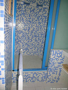 S&uuml;dfrankreich - Avignon und Umgebung - 4 Zimmer - Villa wohnung bed breakfast - badezimmer 1 (PR-504) photo 2 von 6