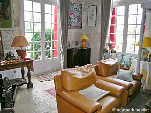 S&uuml;dfrankreich - Avignon und Umgebung - 4 Zimmer - Villa wohnung bed breakfast - wohnzimmer (PR-504) photo 3 von 20