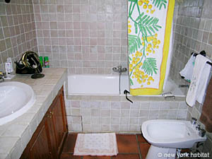 Sud della Francia 4 Camere - Villa appartamento casa vacanze - bagno 1 (PR-519) photo 1 di 3