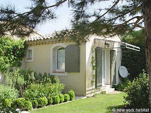 South France - Provence Luberon - Studio - Maison de Village - Villa accommodation bed breakfast - kitchen (PR-533) photo 2 of 3