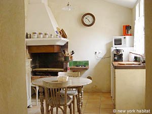 Sud della Francia - Provenza - Luberon - 2 Camere da letto - Casa di campagna appartamento casa vacanze - cucina (PR-534) photo 1 di 7