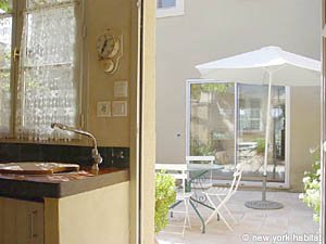 Sud della Francia - Provenza - Luberon - 2 Camere da letto - Casa di campagna appartamento casa vacanze - cucina (PR-534) photo 3 di 7