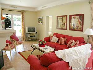 South France - Alpilles - 4 Bedroom - Villa accommodation - living room (PR-556) photo 2 of 10