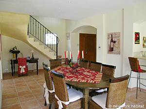 South France - Alpilles - 4 Bedroom - Villa accommodation - living room (PR-556) photo 8 of 10