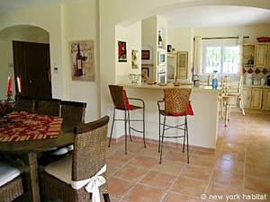 South France - Alpilles - 4 Bedroom - Villa accommodation - kitchen (PR-556) photo 1 of 9