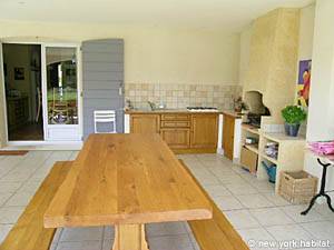 South France - Alpilles - 4 Bedroom - Villa accommodation - other (PR-556) photo 4 of 17