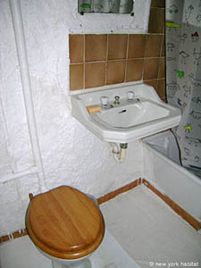 S&uuml;dfrankreich - Haute Provence - Studiowohnung - Stadthaus ferienwohnung - badezimmer (PR-568) photo 1 von 2