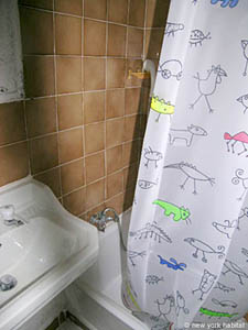 S&uuml;dfrankreich - Haute Provence - Studiowohnung - Stadthaus ferienwohnung - badezimmer (PR-568) photo 2 von 2