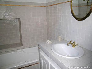 South France - Provence Luberon - 2 Bedroom - Duplex accommodation - bathroom 2 (PR-570) photo 1 of 4