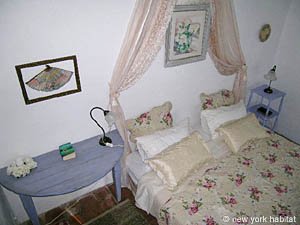 South France - Provence Luberon - 2 Bedroom - Duplex accommodation - bedroom 2 (PR-570) photo 2 of 5