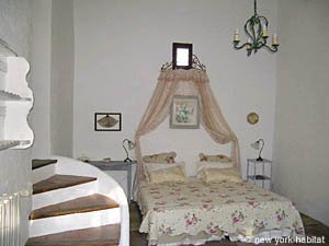 South France - Provence Luberon - 2 Bedroom - Duplex accommodation - bedroom 2 (PR-570) photo 5 of 5