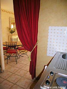 Sud de la France - Avignon et sa r&eacute;gion - T3 - Mas appartements location vacances - cuisine (PR-585) photo 4 de 4