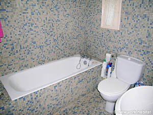 Sur de Francia - Regi&oacute;n de Avi&ntilde;&oacute;n - Estudio - Casa de Campo alojamiento - ba&ntilde;o (PR-589) photo 1 de 2