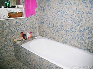 Sur de Francia - Regi&oacute;n de Avi&ntilde;&oacute;n - Estudio - Casa de Campo alojamiento - ba&ntilde;o (PR-589) photo 2 de 2