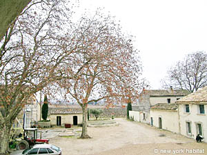 Sud de la France - Avignon et sa r&eacute;gion - T4 - Mas appartements location vacances - chambre 2 (PR-591) photo 5 de 5