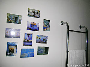 Sud de la France - Avignon et sa r&eacute;gion - T4 - Mas appartements location vacances - salle d'eau 1 (PR-591) photo 4 de 5