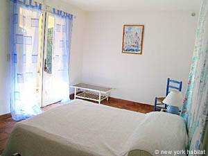 S&uuml;dfrankreich - Avignon und Umgebung - 5 Zimmer ferienwohnung - schlafzimmer 1 (PR-603) photo 3 von 4