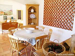 South of France - Provence - 4 Bedroom - Villa accommodation - living room (PR-603) photo 1 of 13
