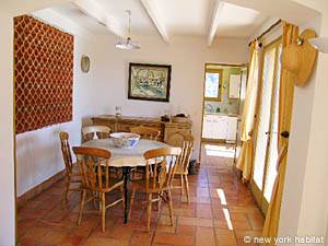 S&uuml;dfrankreich - Avignon und Umgebung - 5 Zimmer ferienwohnung - wohnzimmer (PR-603) photo 3 von 14