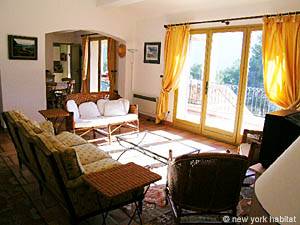 S&uuml;dfrankreich - Avignon und Umgebung - 5 Zimmer ferienwohnung - wohnzimmer (PR-603) photo 9 von 14