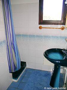 South of France - Provence - 4 Bedroom - Villa accommodation - bathroom 2 (PR-603) photo 1 of 3