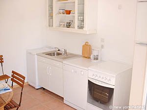 Sud della Francia - Regione di Avignone - 1 Camera - Villa appartamento casa vacanze - cucina (PR-604) photo 1 di 1