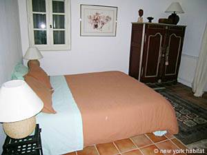Sud della Francia - Alpilles - 4 Camere - Villa appartamento casa vacanze - camera 2 (PR-608) photo 2 di 7