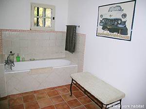 Sud della Francia - Alpilles - 4 Camere - Villa appartamento casa vacanze - bagno 2 (PR-608) photo 1 di 2