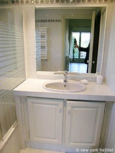 Sur de Francia - Costa Azul - 1 Dormitorio - Villa alojamiento - ba&ntilde;o 1 (PR-612) photo 1 de 5