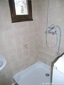 South France - French Riviera - 1 Bedroom - Duplex accommodation - bathroom 1 (PR-614) photo 2 of 2