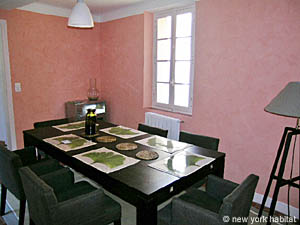 South France - French Riviera - 2 Bedroom - Villa accommodation - living room (PR-625) photo 7 of 12