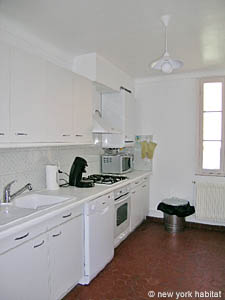 South France - French Riviera - 2 Bedroom - Villa accommodation - kitchen (PR-625) photo 2 of 10