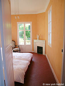 South France - French Riviera - 2 Bedroom - Villa accommodation - bedroom 1 (PR-625) photo 1 of 14