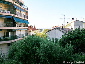 South France - French Riviera - 2 Bedroom - Villa accommodation - bedroom 1 (PR-625) photo 2 of 14