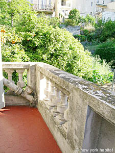 South France - French Riviera - 2 Bedroom - Villa accommodation - bedroom 1 (PR-625) photo 8 of 14
