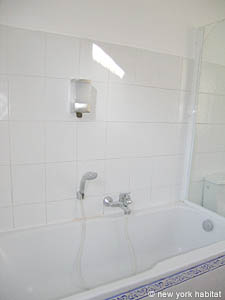 South France - French Riviera - 2 Bedroom - Villa accommodation - bathroom 1 (PR-625) photo 7 of 8