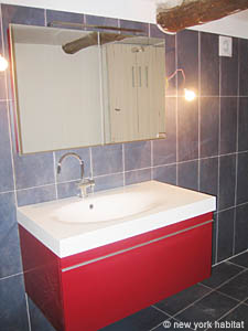 South France - French Riviera - 2 Bedroom - Villa accommodation - bathroom 3 (PR-625) photo 2 of 5