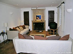 South France - French Riviera - 6 Bedroom - Villa accommodation - living room (PR-626) photo 12 of 22
