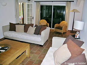 South France - French Riviera - 6 Bedroom - Villa accommodation - living room (PR-626) photo 17 of 22