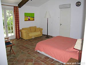 South France - French Riviera - 6 Bedroom - Villa accommodation - bedroom 3 (PR-626) photo 1 of 6