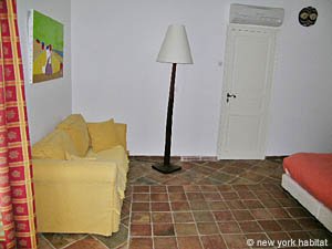 South France - French Riviera - 6 Bedroom - Villa accommodation - bedroom 3 (PR-626) photo 4 of 6