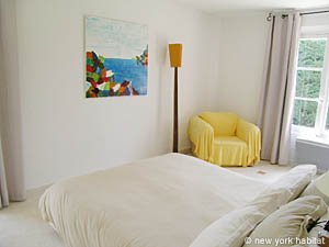 South France - French Riviera - 6 Bedroom - Villa accommodation - bedroom 4 (PR-626) photo 1 of 7